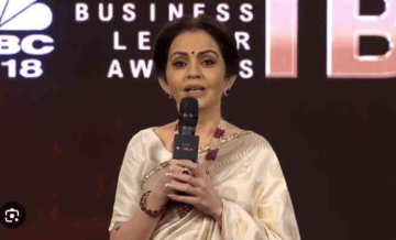 Nita Ambani: "Let's Build a Bharat That Leads the World"