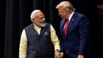 US finalizes tariff deal, prompting speculation about its impact on the stock market and gold-silver rates in the near future.