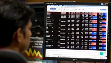 HAL slipped two days, prompting market scrutiny; analysts evaluate defence fundamentals and near recovery outlook.