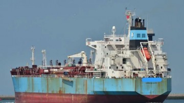 Indian authorities confirm three US‑sanctioned oil tankers implicated in maritime smuggling operation off Mumbai coast
