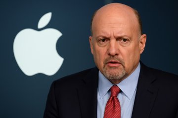 Jim Cramer predicts Apple’s stock performance will rise significantly in the near future.