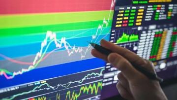 Nifty Bank Futures Display Bullish Trends Today with Positive Movements in Futures Market.