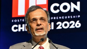 India must enhance export competitiveness and manufacturing strength for global economic prominence.