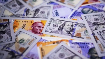India experiences a decrease in forex reserves, now standing at $717.1 billion overall.