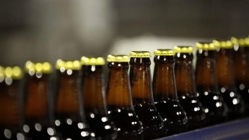 Agri-commodity price fluctuations significantly reshape India's beverage manufacturing landscape and practices.
