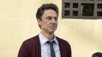Zach Braff References Unique Scrubs Episode to Define Tone for Upcoming ABC Series