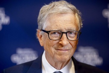 Bill Gates withdraws from AI summit as foundation navigates Epstein connection challenges.