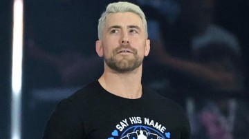Joe Hendry proudly shares memories of his first WWE NXT Championship victory conversation.