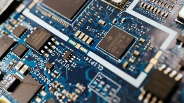 Gujarat's semiconductor sector receives significant ₹1,600 crore investment from Japan, South Korea, Malaysia.