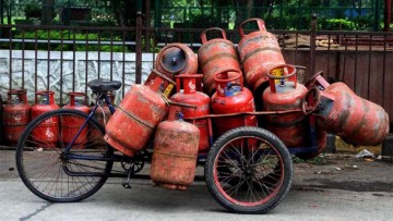Commercial LPG cylinder prices have increased for the second month leading up to Holi festivities.