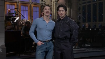 Connor Storrie Celebrates His Debut on Saturday Night Live, Showcasing U.S. Hockey Inspiration