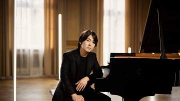 Teatro San Carlo hosts impressive piano festival featuring acclaimed artist Seong Jin-Cho on March 10.