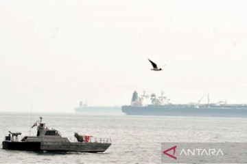 Three Indonesian nationals are reported missing after a tugboat explosion in Hormuz Strait.