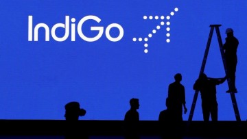 IndiGo leads in pilot numbers while SpiceJet excels in pilot-to-aircraft ratio metrics.