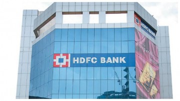 HDFC Bank Dismisses Three Executives Following Chairman's Resignation Amid Ethical Concerns