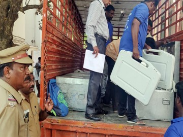EVMs Dispatched Under Tight Security in Ranipet and Erode Districts of Tamil Nadu Ahead of