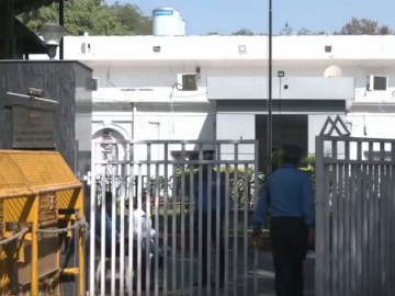 Congress to get temporary relief from vacating 24 Akbar Road office