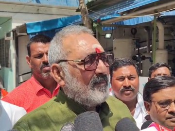 Union Minister Giriraj Singh Claims Muslim Organizations Aim to Transform India into an Islamic Nation.
