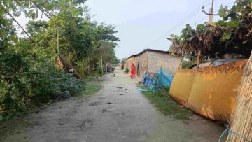 Assam Flood Crisis: How 200 Families In Nagaon Live On Embankments For 20 Years Without Rehabilitation