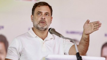 Rahul Gandhi alleges Kerala CM linked to those attacking minorities
