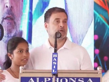 Rahul Gandhi Commends Keralam Women for Their Bravery and Pledges Enhanced Safety Measures.