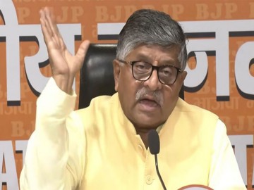Doesn't deserve to be Congress president: Ravi Shankar Prasad asks Kharge to apologise for illiterate remark