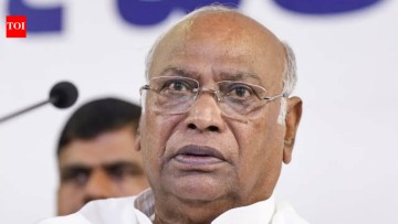 Sincere regret: After BJP backlash, Mallikarjun Kharge apologises for people illiterate in Gujarat