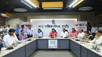 Indore MiC Approves ₹20 Crore Road Project, 25 Smart Toilets; Backs Women's Reservation Bill