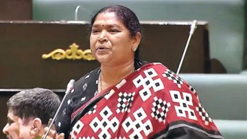 Row over smartphone distribution to Telangana Anganwadi workers; BRS alleges Rs 30 cr scam
