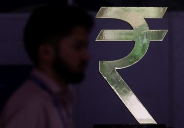 Rupee likely to rise on oil retreat, US-Iran diplomacy in focus