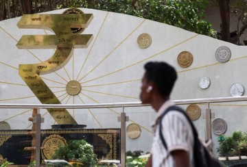 Indian banks hold back on NDF contracts for clients despite RBI loosening curbs, sources say