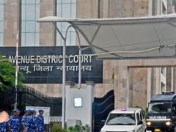 Court extends CBI custody of Mudavath Devula, Bharat Mathur for 2 days
