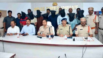 Fake Currency And 1:3 Exchange Scam Uncovered In Warangal, Eight Held