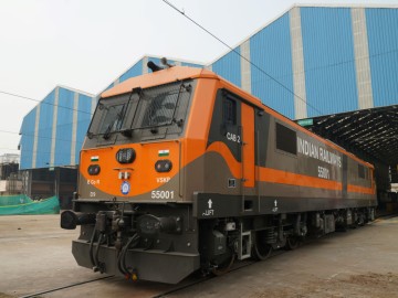 Siemens Mobility hands over first D9 electric locomotive to Indian Railways