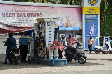 India's oil firms take Rs 30,000 crore hit to hold fuel prices steady amid global energy shock