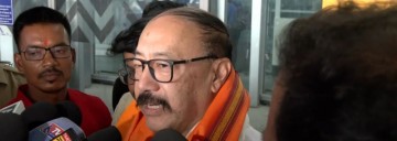 It doesn't matter whether Mamata resigns or not, new CM will take oath tomorrow: Harsh Vardhan Shringla