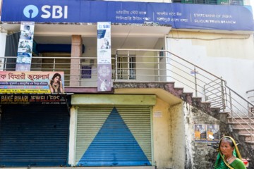 SBI Q4 profit rises 5.6 pc to Rs 19,684 crore; FY26 earnings cross Rs 80,000 crore
