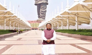 Majhi visits Statue of Unity, pays tribute to Sardar Patel