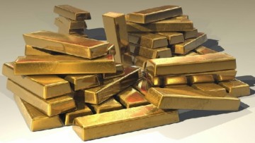 Gold Price Rises ₹330, Silver Falls ₹5,000 in Last 24 Hours