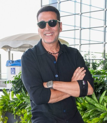 Akshay Kumar is getting Rs. 35-40 crore for Golmaal 5, here's what Ajay Devgn's charging