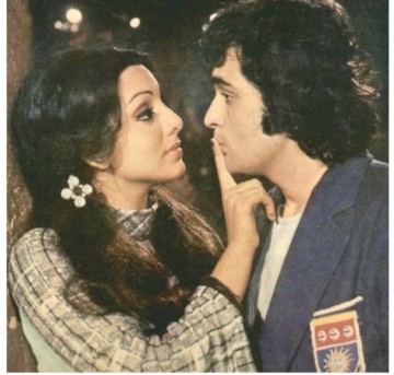 Neetu Kapoor celebrates 51 years of "Khel Khel Mein" starring Rishi Kapoor