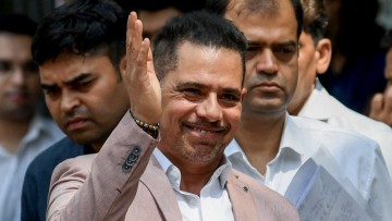 Robert Vadra Withdraws In Delhi HC Plea Against Trial Court Summons In Haryana Land Deal Case