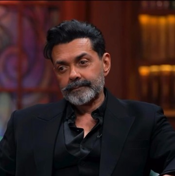 Bobby Deol gets teary-eyed recalling life after father Dharmendra's demise