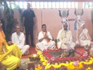 West Bengal CM Suvendu Adhikari performs Gau Puja at ISKCON Mayapur, seeks blessings