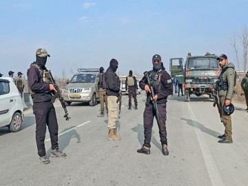 Baramulla Police, 52 RR Recover Foreign-made Pistols, Ammunition in Joint Operation