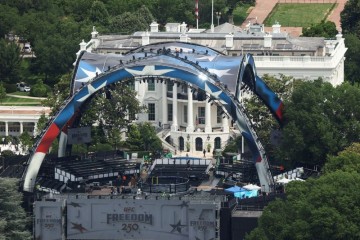 Trump's grand sporting season begins with UFC fights on White House lawn