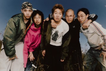 Universal Music Korea Signs 1300
