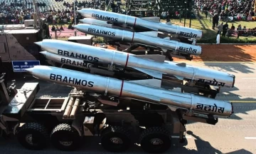 India in Talks To Sell BrahMos Missiles, Akashteer Systems to UAE