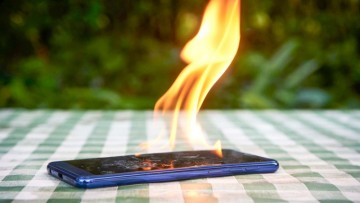 9 tips to keep your phone cool during a heatwave -- and prevent damage