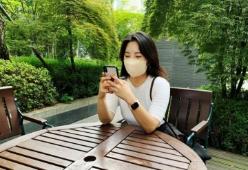 In Search of Happiness: Young People in South Korea Resort to Dopamine Sites